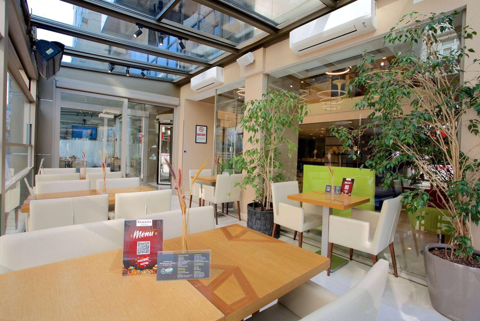 Ramada By Wyndham Istanbul Taksim — Photos 1